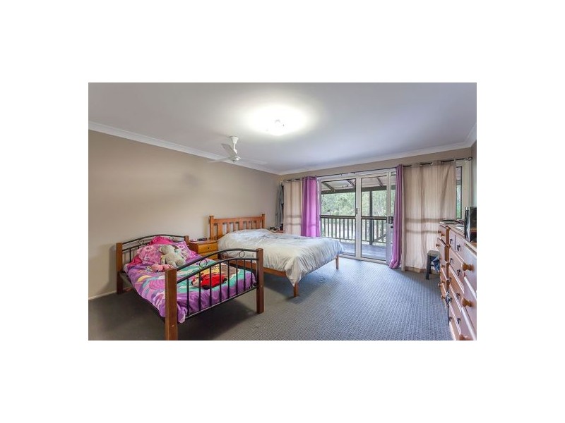715 Murphys Creek Road, Upper Lockyer QLD 4352