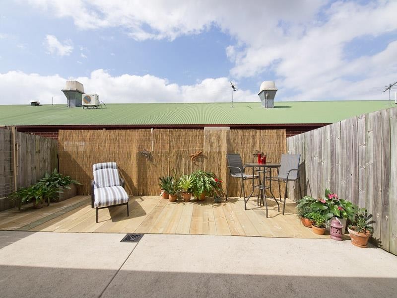110/18 LOGANLEA  Rd, Waterford West QLD 4133