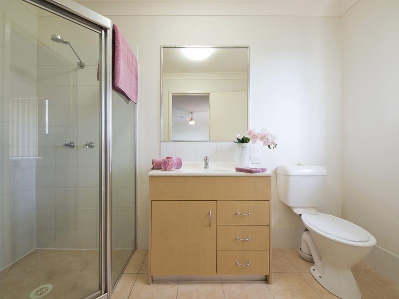 110/18 LOGANLEA  Rd, Waterford West QLD 4133