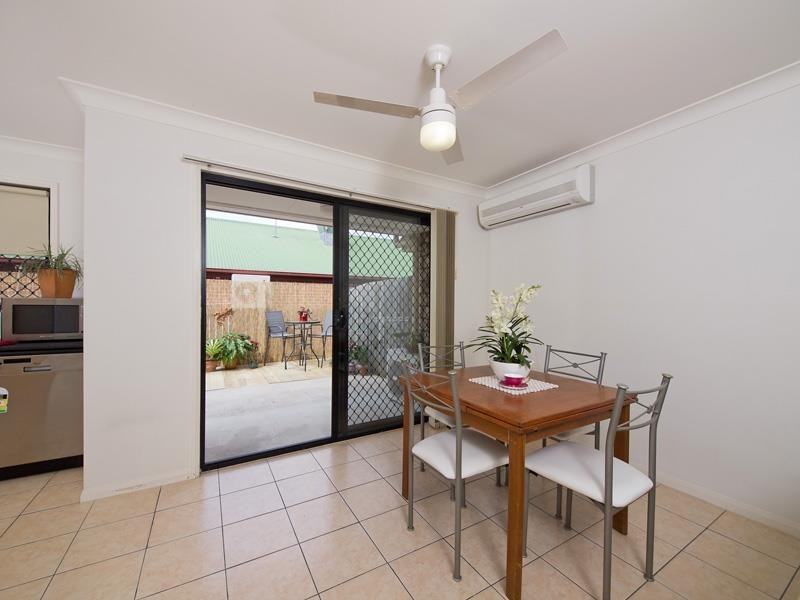 110/18 LOGANLEA  Rd, Waterford West QLD 4133