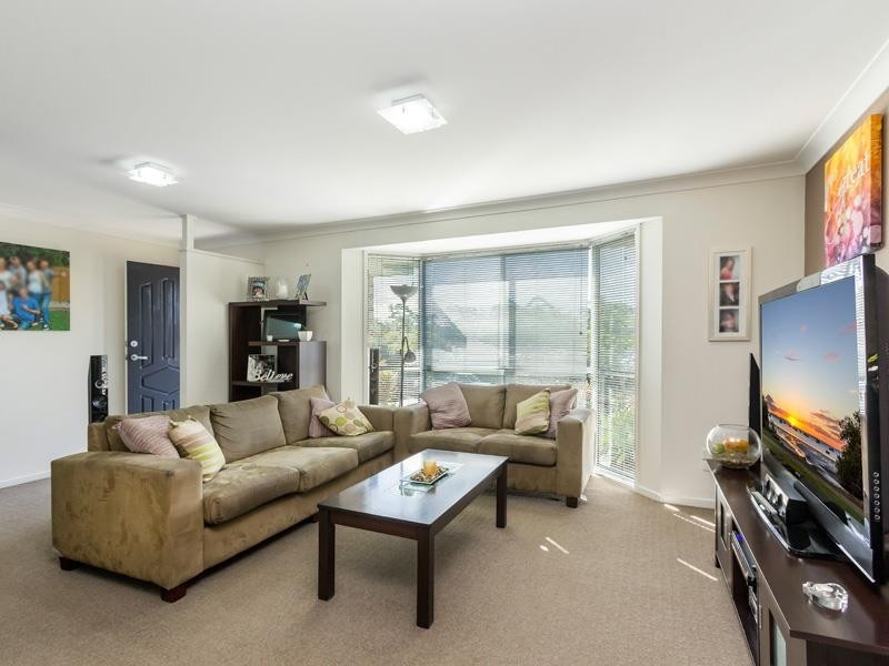 110 Kilsay Cres, Meadowbrook QLD 4131