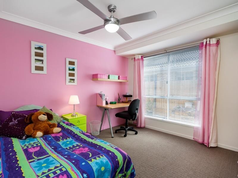 110 Kilsay Cres, Meadowbrook QLD 4131
