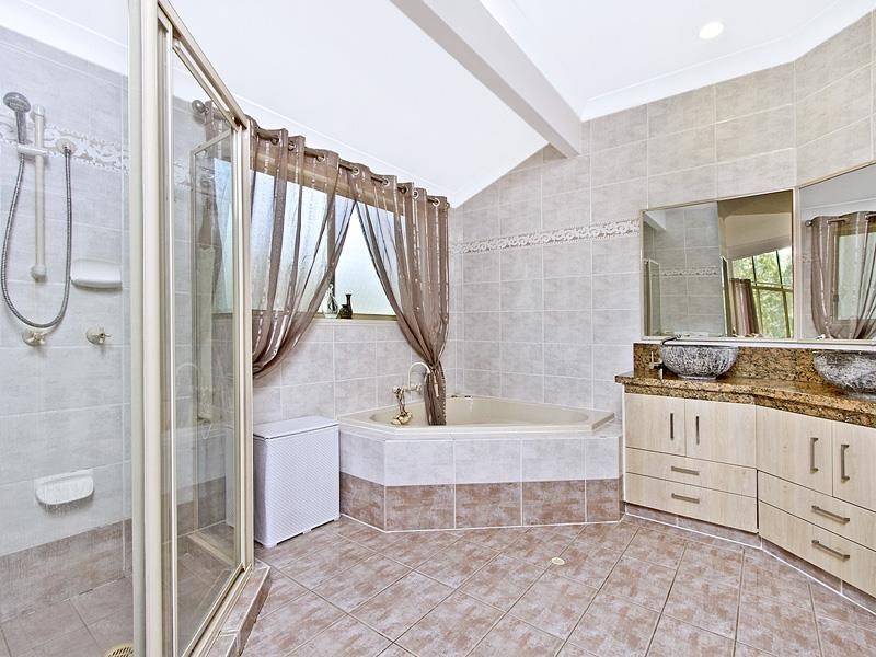 32-34 Mangaroon Ct, Shailer Park QLD 4128