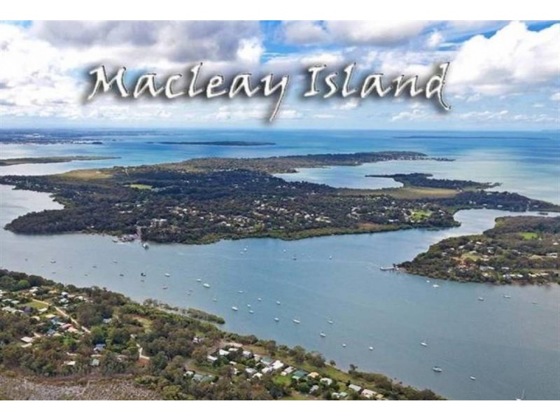 9 Cressy St, Macleay Island QLD 4184