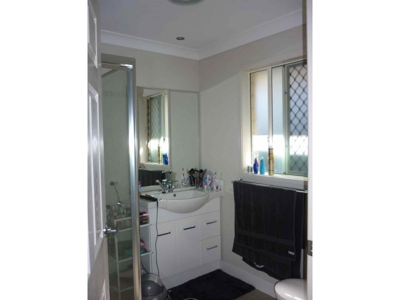 45 Shailer Rd, Shailer Park QLD 4128