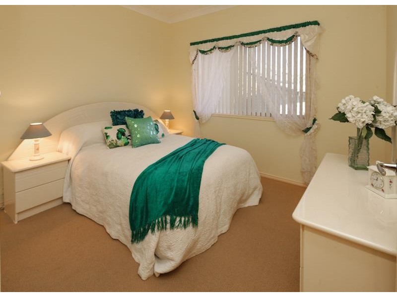 49 ADELONG Rd, Shailer Park QLD 4128