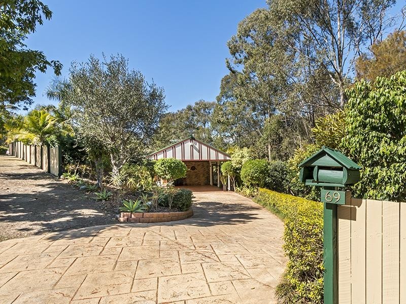 69 Boxer Ave, Shailer Park QLD 4128