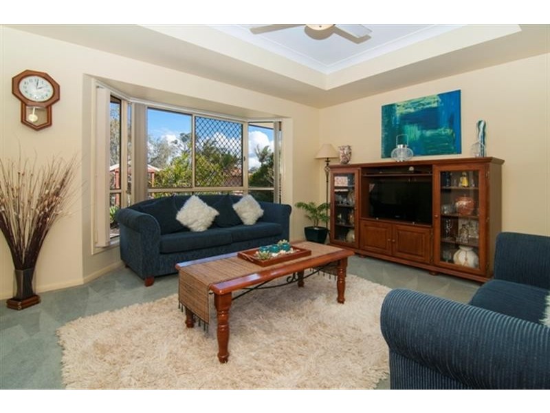 13 Lake Breeze Dr, Loganholme QLD 4129