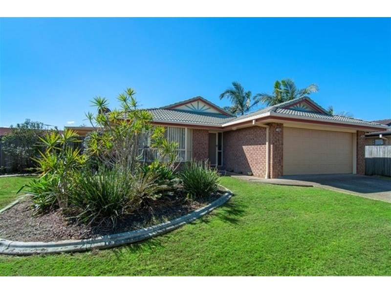 13 Lake Breeze Dr, Loganholme QLD 4129