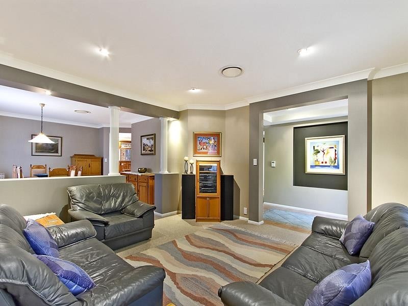 21 Scilla  St, Shailer Park QLD 4128