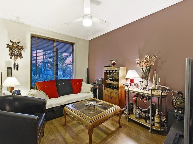 12 SELANGOR Ct, Tanah Merah QLD 4128