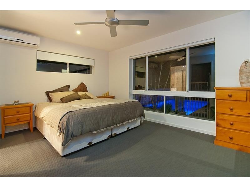33 Yarabah Cres, Shailer Park QLD 4128