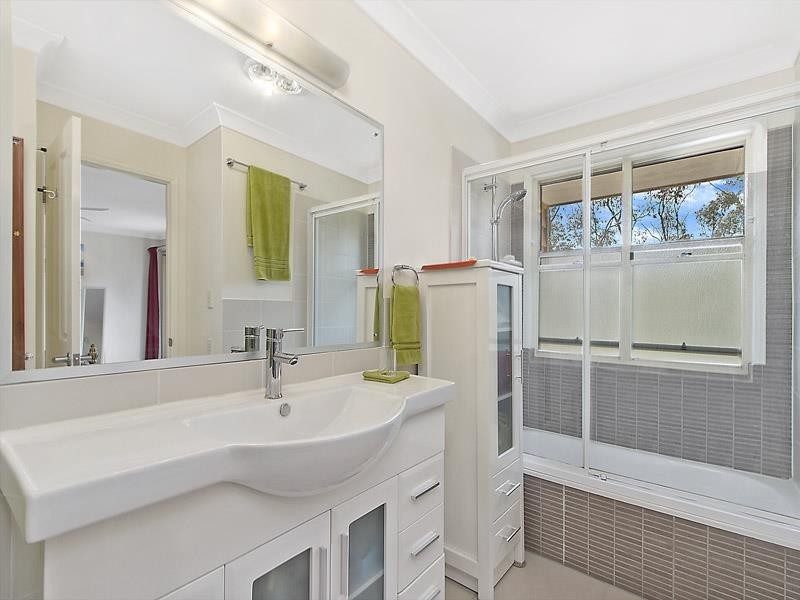 20 Mangaroon Ct, Shailer Park QLD 4128