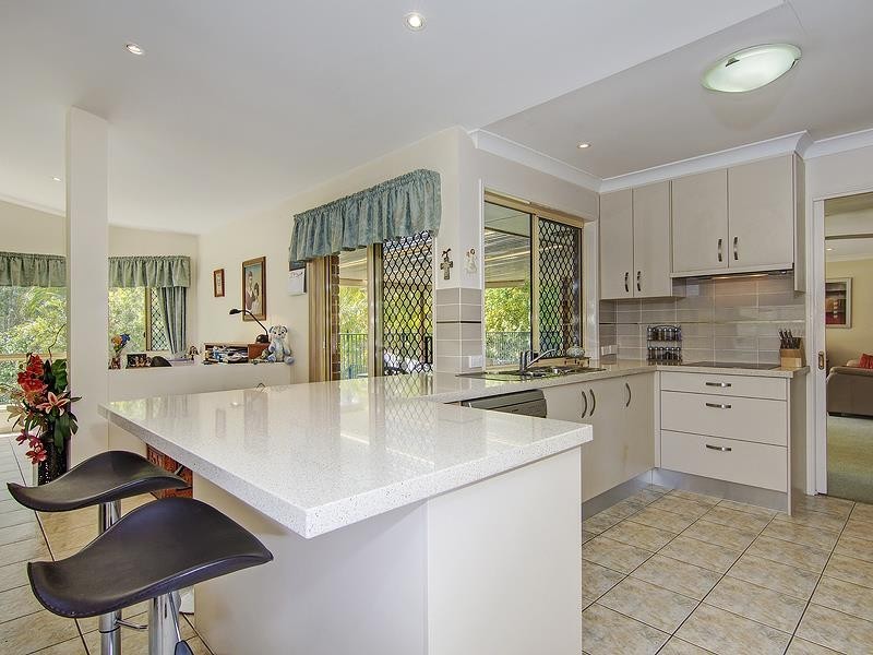 6 Pointer Ct, Shailer Park QLD 4128