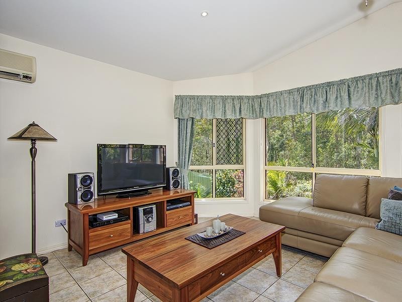 6 Pointer Ct, Shailer Park QLD 4128