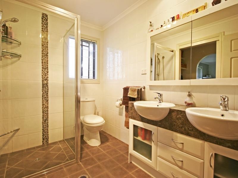 1 Geodorum St, Shailer Park QLD 4128