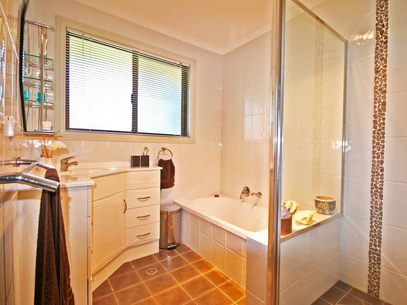 1 Geodorum St, Shailer Park QLD 4128