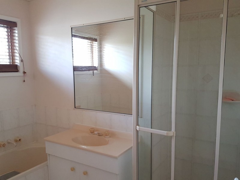 6 River Oak Place, Loganholme QLD 4129