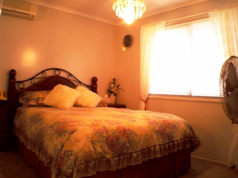 40 Omar  St, Woodridge QLD 4114