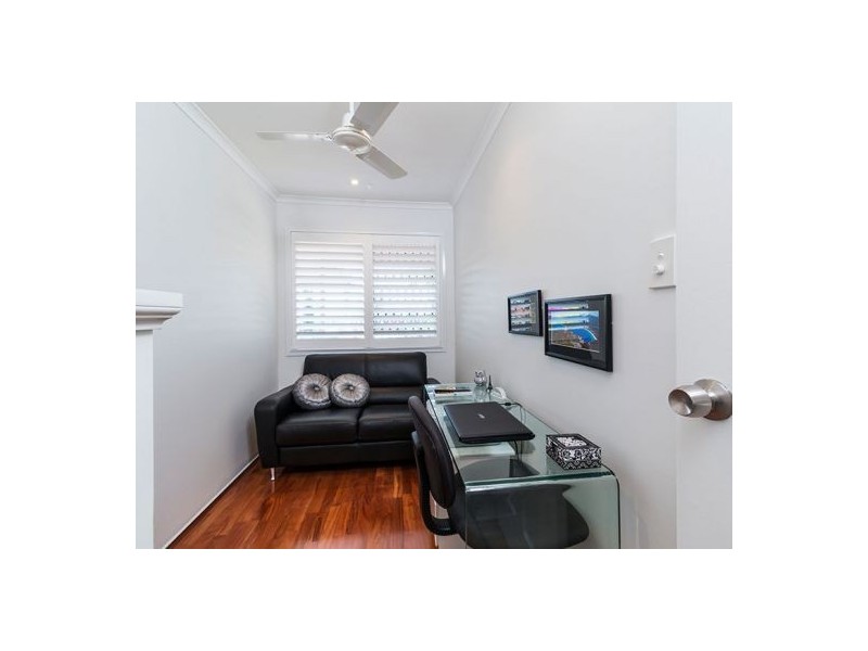 39 Jardine Drive, Springwood QLD 4127