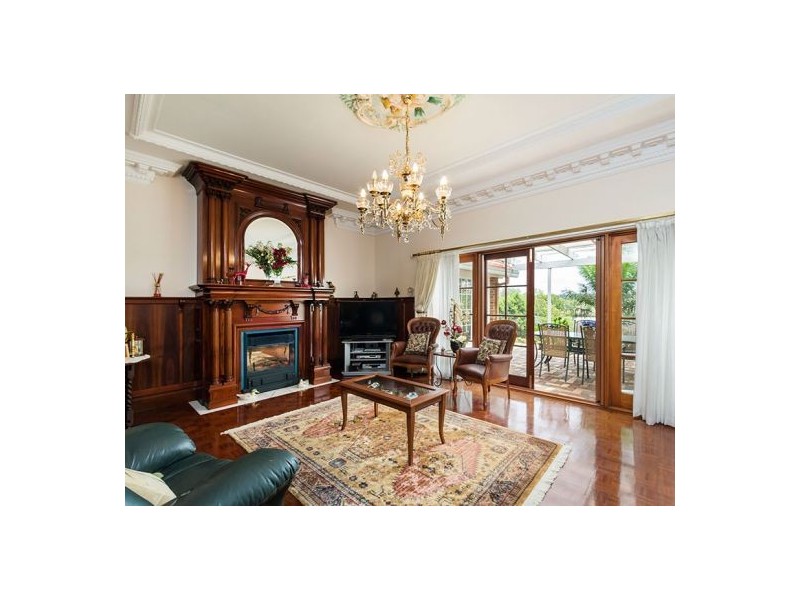 31 Skinners Rd, Carbrook QLD 4130