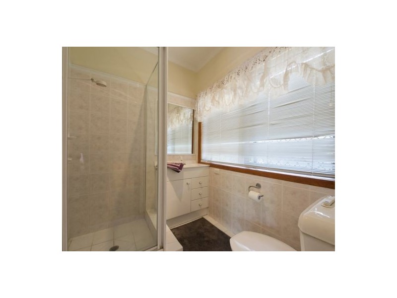 8 Celandine St, Shailer Park QLD 4128