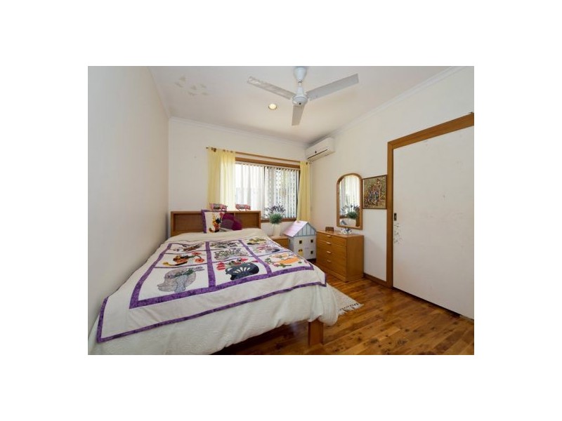 8 Celandine St, Shailer Park QLD 4128
