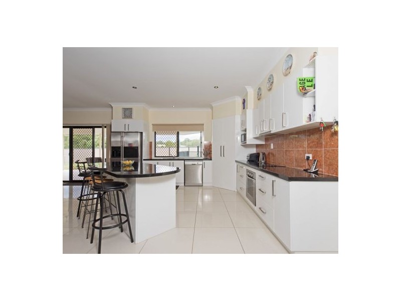 32 Lockyer Place, Crestmead QLD 4132