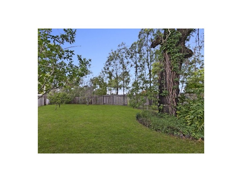27 Short Street, Loganlea QLD 4131