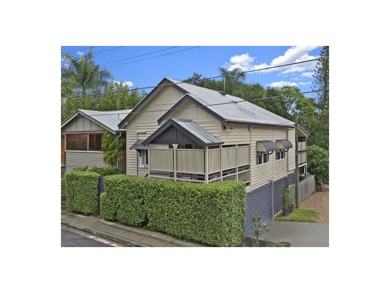 16 Young Street, Milton QLD 4064