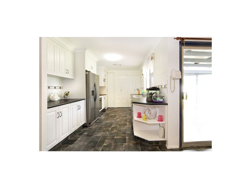 7 Leawarra Drive, Loganholme QLD 4129