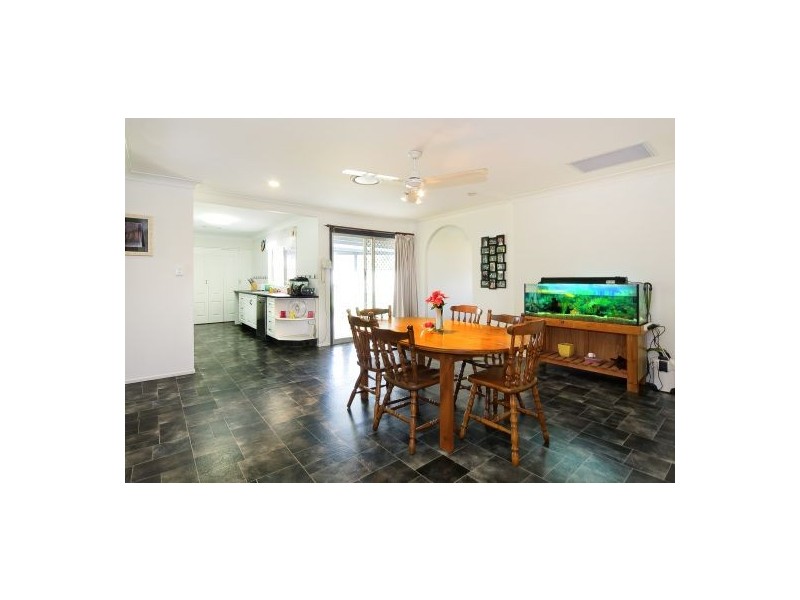 7 Leawarra Drive, Loganholme QLD 4129