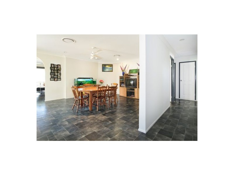 7 Leawarra Drive, Loganholme QLD 4129