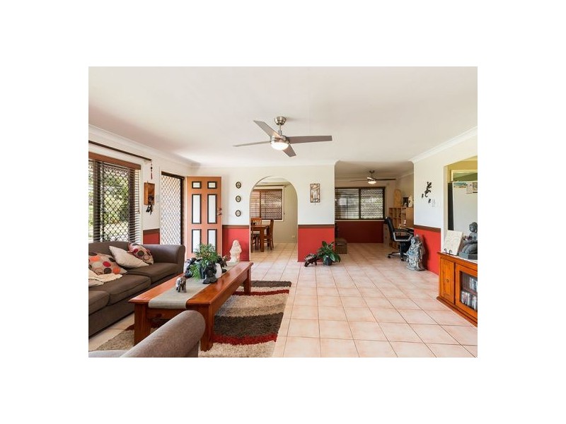 27 Narcamus Crescent, Shailer Park QLD 4128