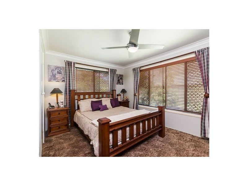 27 Narcamus Crescent, Shailer Park QLD 4128