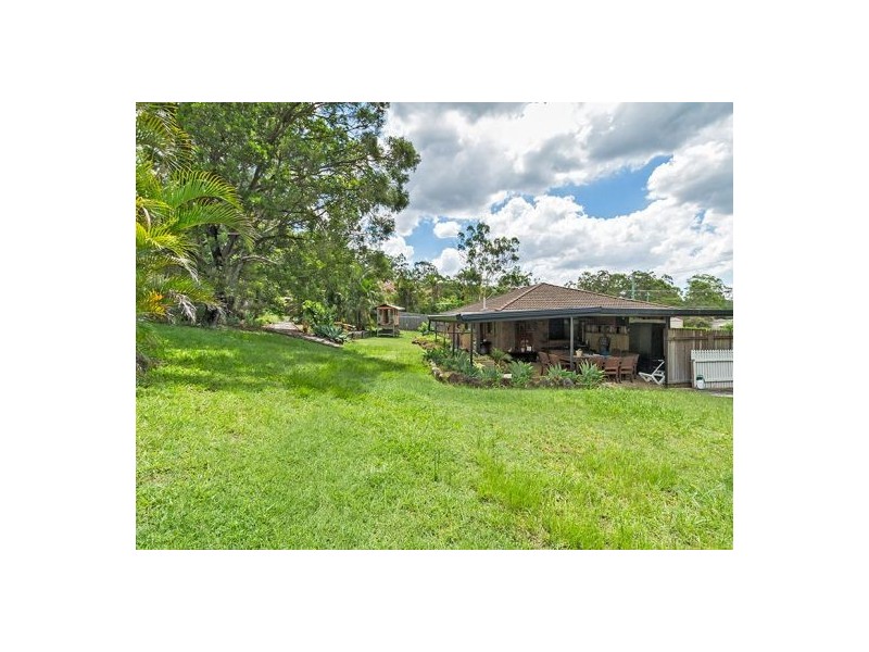 27 Narcamus Crescent, Shailer Park QLD 4128