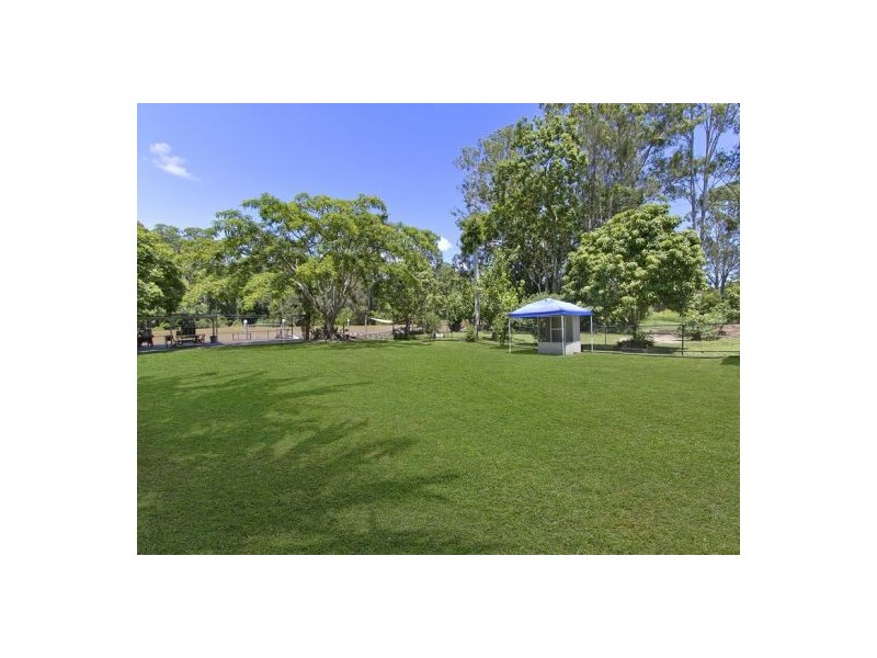 11 Loffs Road, Loganholme QLD 4129