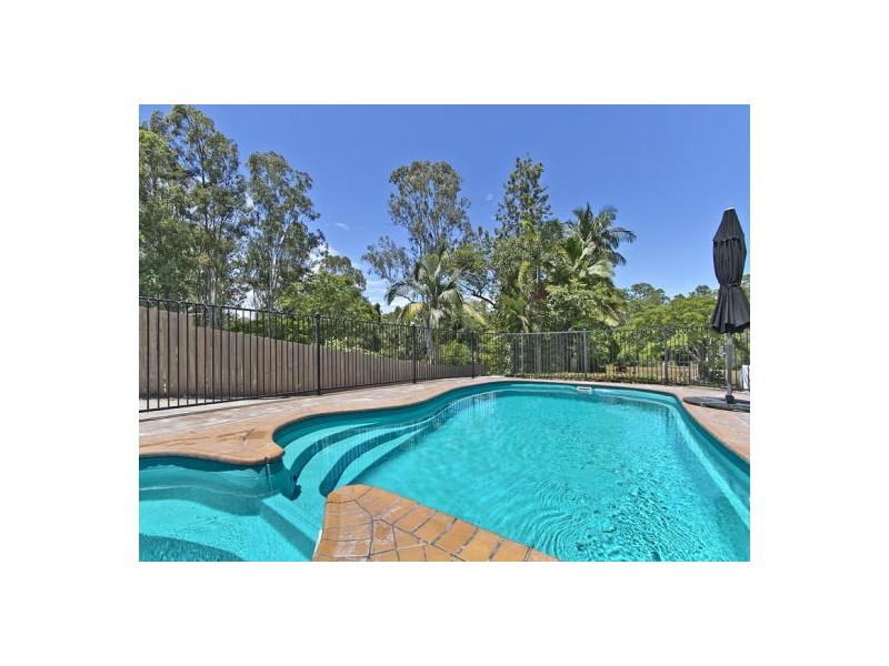 11 Loffs Road, Loganholme QLD 4129