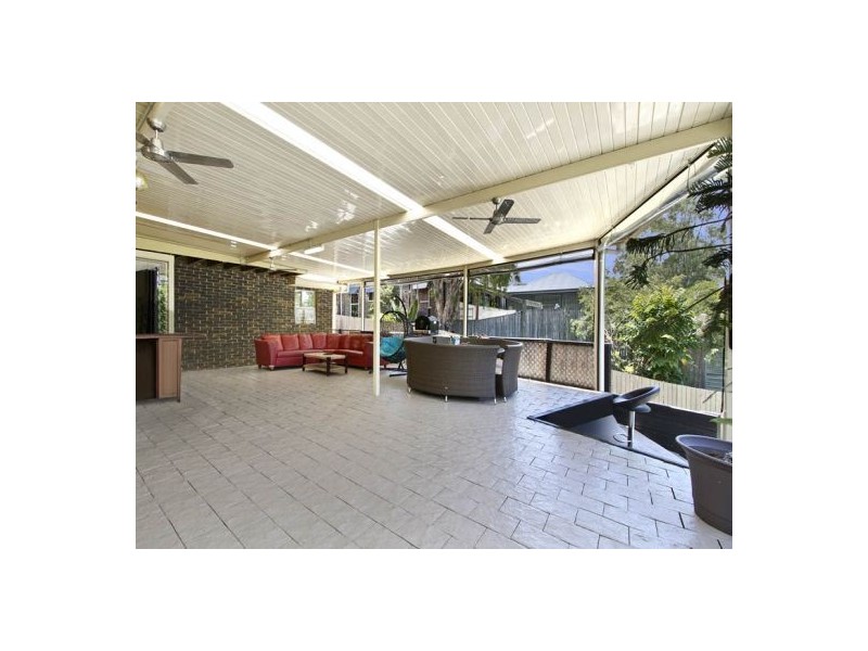 11 Loffs Road, Loganholme QLD 4129