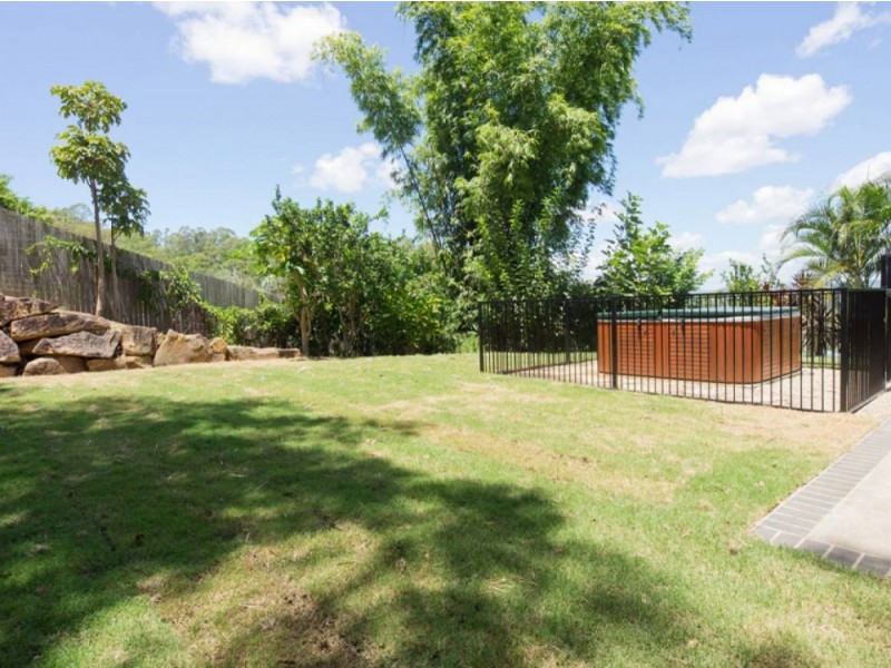 40-42 Andromeda Avenue, Tanah Merah QLD 4128