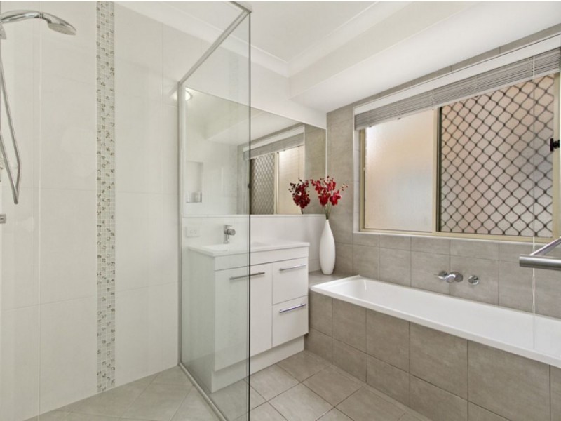 16 Charnley Court, Shailer Park QLD 4128
