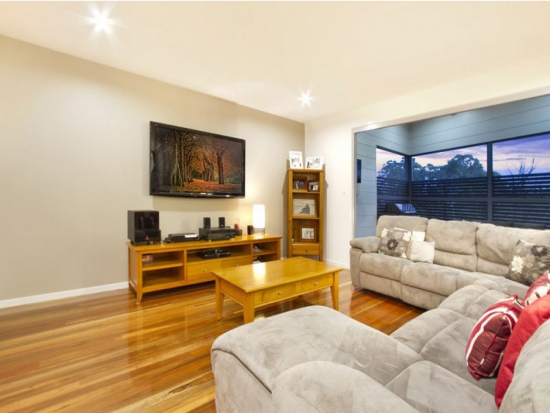 33B Yarabah Crescent, Shailer Park QLD 4128
