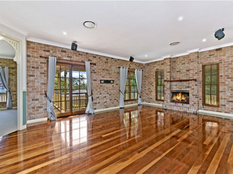 4 Mangaroon Court, Shailer Park QLD 4128
