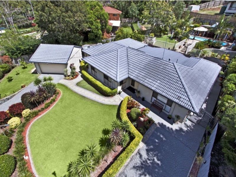 2 SEERS COURT, Shailer Park QLD 4128