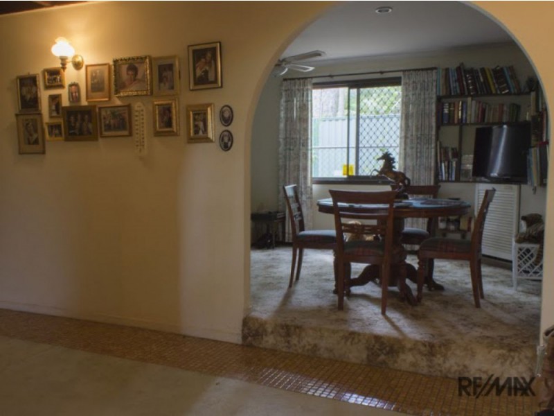 36 Dennis Road, Springwood QLD 4127