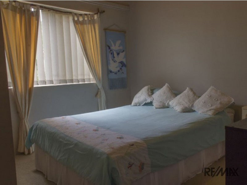 36 Dennis Road, Springwood QLD 4127