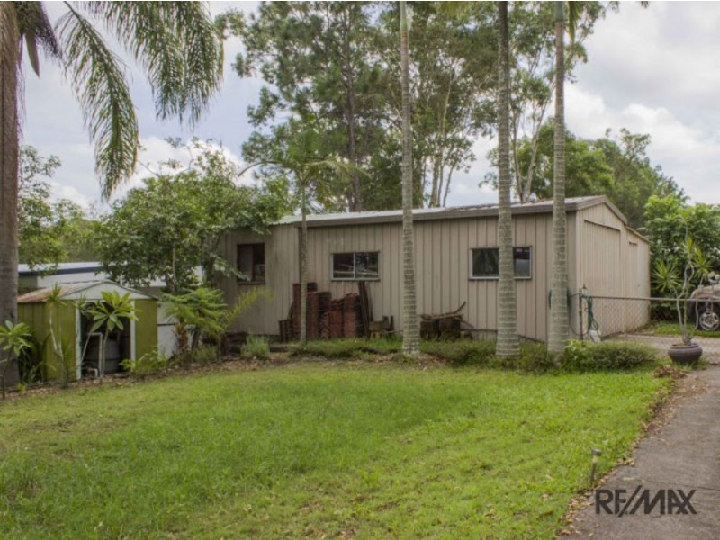 36 Dennis Road, Springwood QLD 4127