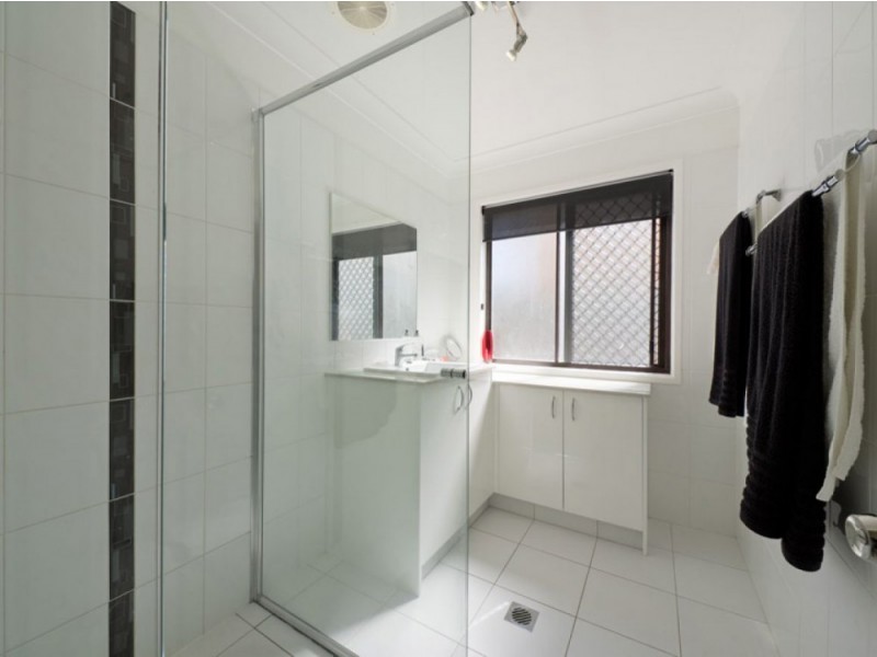 25 Edinburgh Drive, Bethania QLD 4205