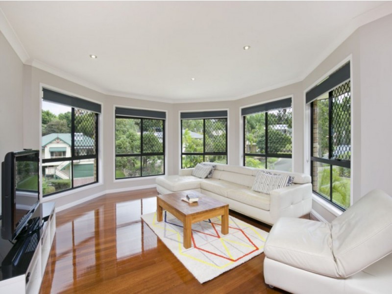 15 Tangadee Court, Shailer Park QLD 4128