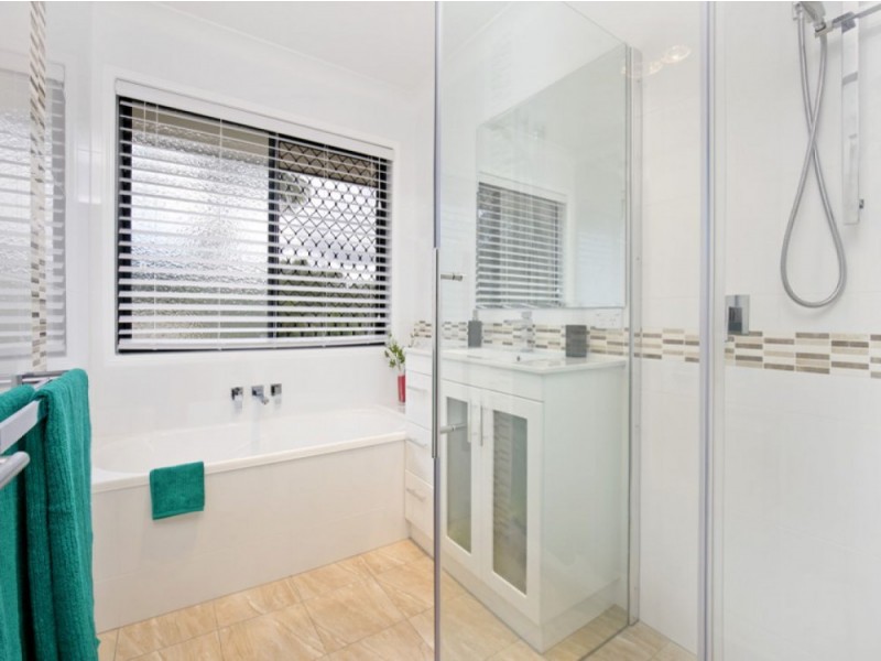 15 Tangadee Court, Shailer Park QLD 4128